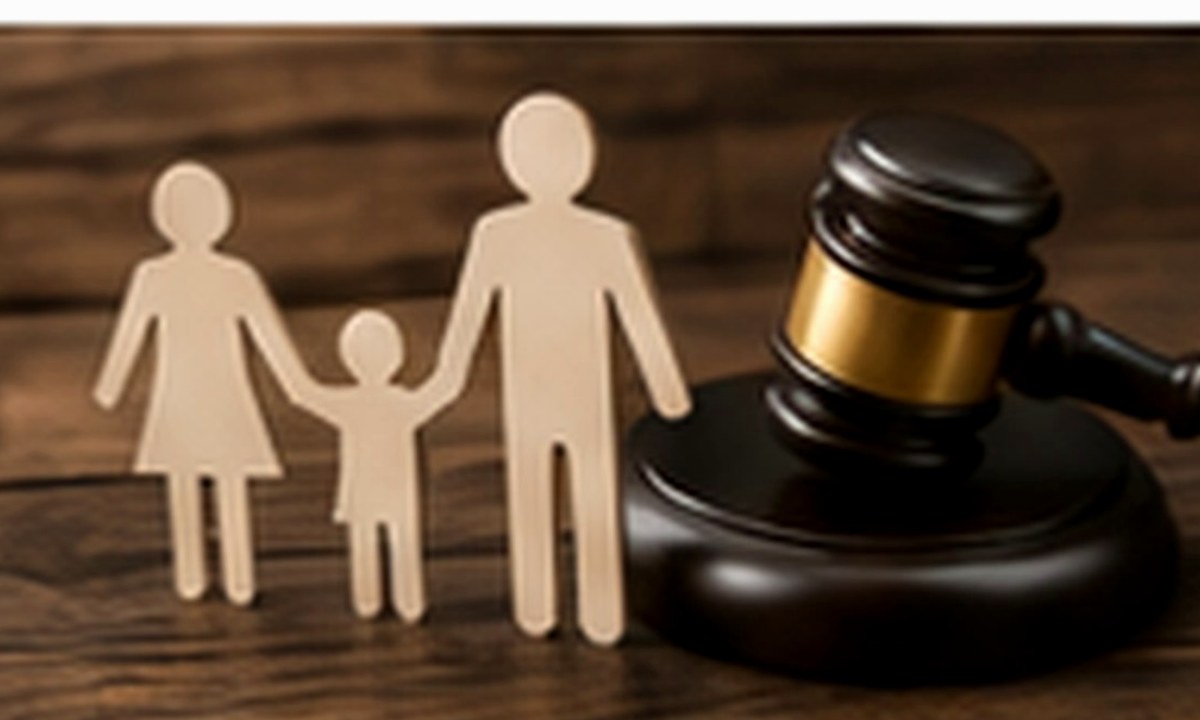 Personal Injury After a Logan Square Car Crash: Evidence Checklist